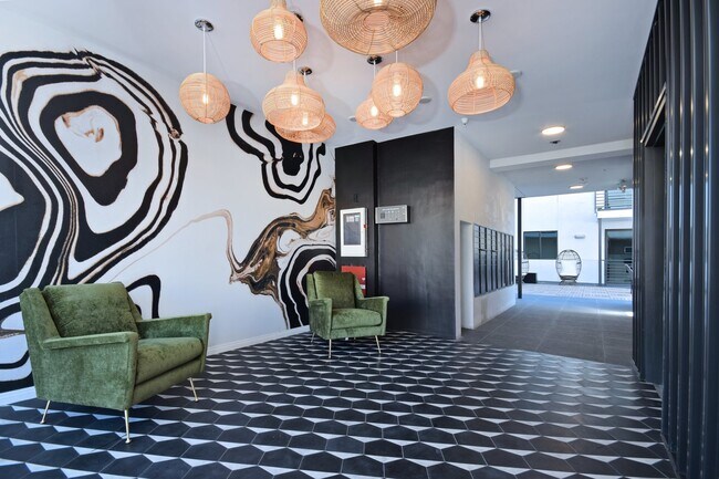 Foto del edificio - Luxury Apartments - Move In Special
