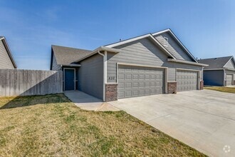 Building Photo - 423 S Longbranch Dr
