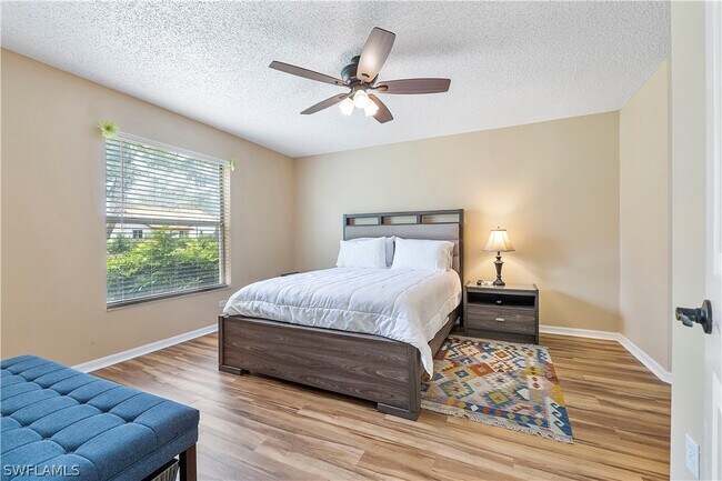 Foto del edificio - 621 Squire Cir