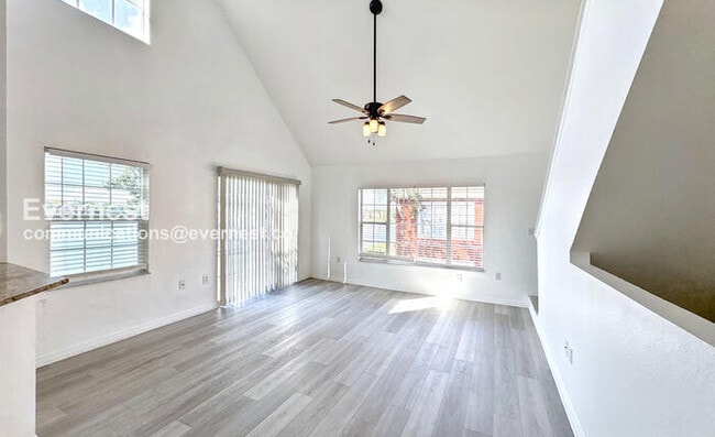 Building Photo - 9114 Lake Chase Island Way