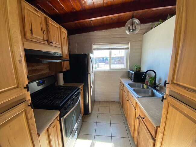 Foto del edificio - 174 W Borrego St