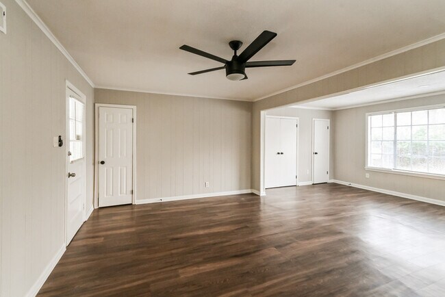 Building Photo - 4859 Gill Rd