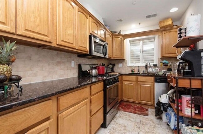 Foto del edificio - 304 49th St