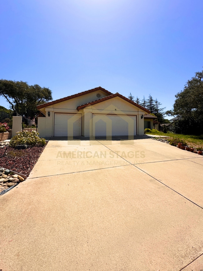 Building Photo - 1255 Craig Dr