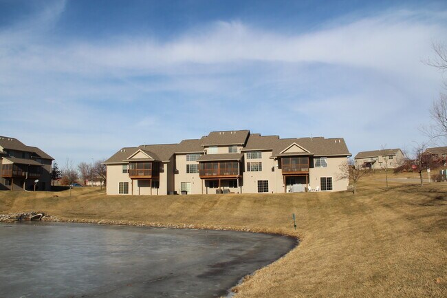 Foto del edificio - 233 Woodfield Court