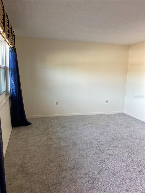 Foto del edificio - 5750 80th St N