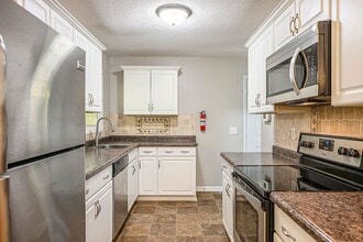 Building Photo - 1721 Chandler Ave Building Photo - 1721 Chandler Ave