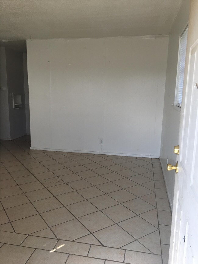 Foto del edificio - 815 Heather St