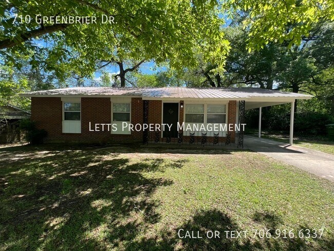 Foto del edificio - Charming 3BR Home in Serene Neighborhood