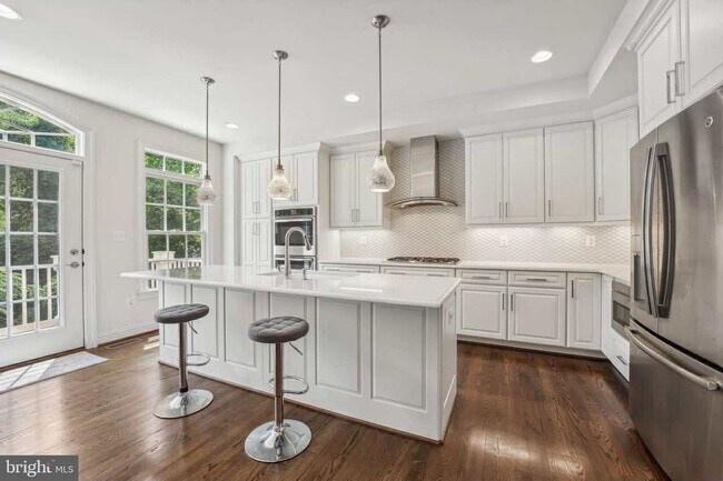 Foto del edificio - 10669 Yorktown Ct