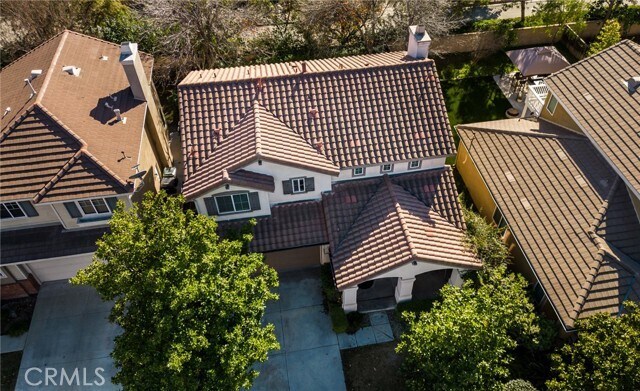 Building Photo - 920 Sawtooth Dr