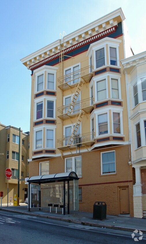 Building Photo - 1385 Clay St