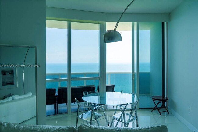 Building Photo - 18201 Collins Ave