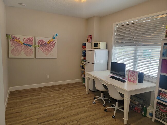 Foto del edificio - 369 N Lake Jessup Ave