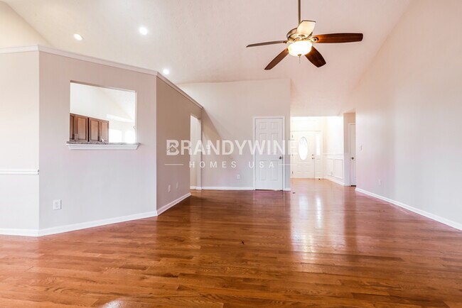 Foto del edificio - 1418 Wilkes Ive Dr