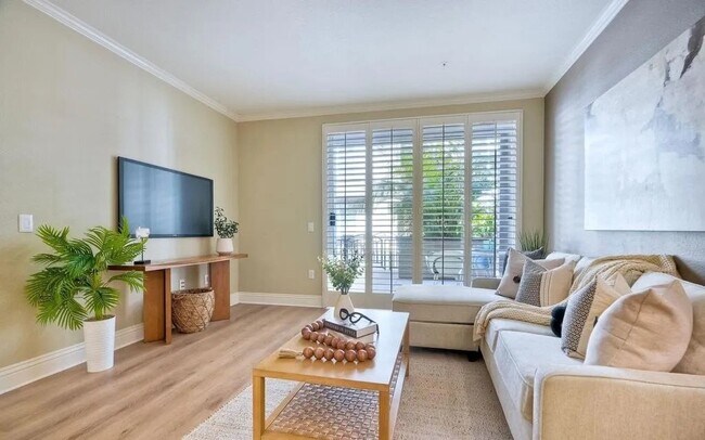 Foto del edificio - 9253 Regents Rd