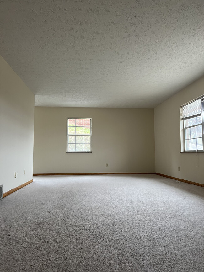 Living Room - 115 Orchard Dr