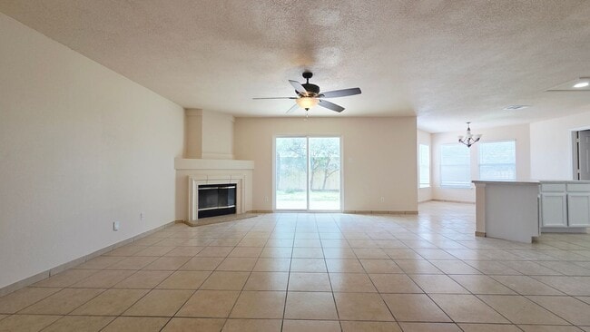 Foto del edificio - 5 Bedroom Beauty!  Far NorthWest SA off Potranco and Loop 1604