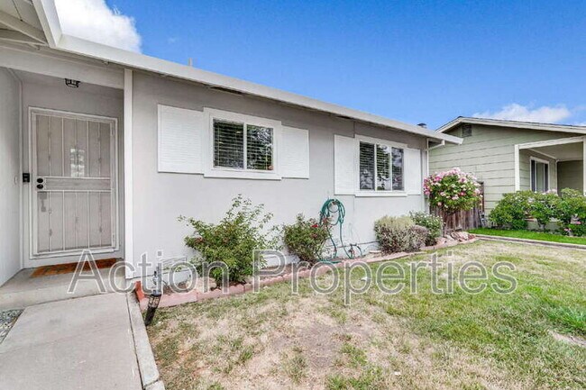 Foto del edificio - 2126 Warmwood Ln