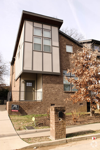 Building Photo - 1696 Carvell Ave