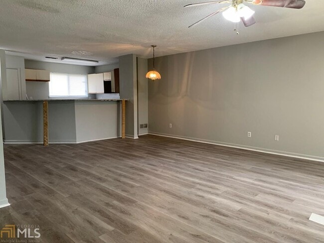 Building Photo - 3241 Tennington Pl