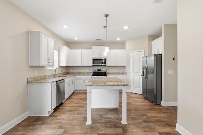 Building Photo - 2255 Viking Ct