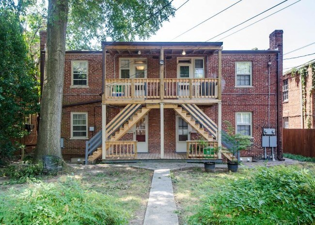 Building Photo - 3106 Hanover Ave