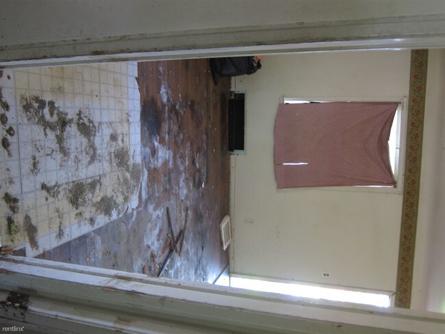 Building Photo - 19455 Moross Rd