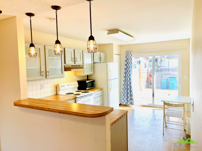 Foto del edificio - 5506 Tripp Ct