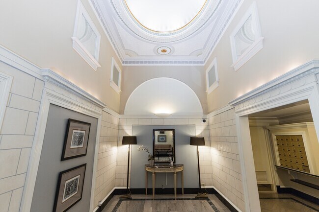 Foto del edificio - 3534 N Lake Shore Dr