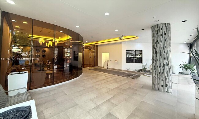 Foto del edificio - 3610 Yacht Club Dr