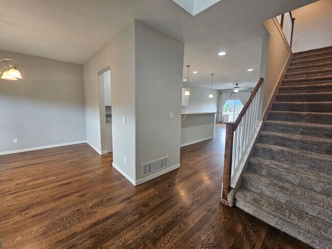 Foto del edificio - Stunning 3 Bed, 4 Bath Home with Mountain Views in Colorado Springs!