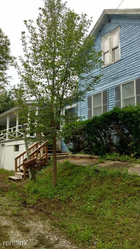 Building Photo - 3 br, 1 bath House - 65 Austin st