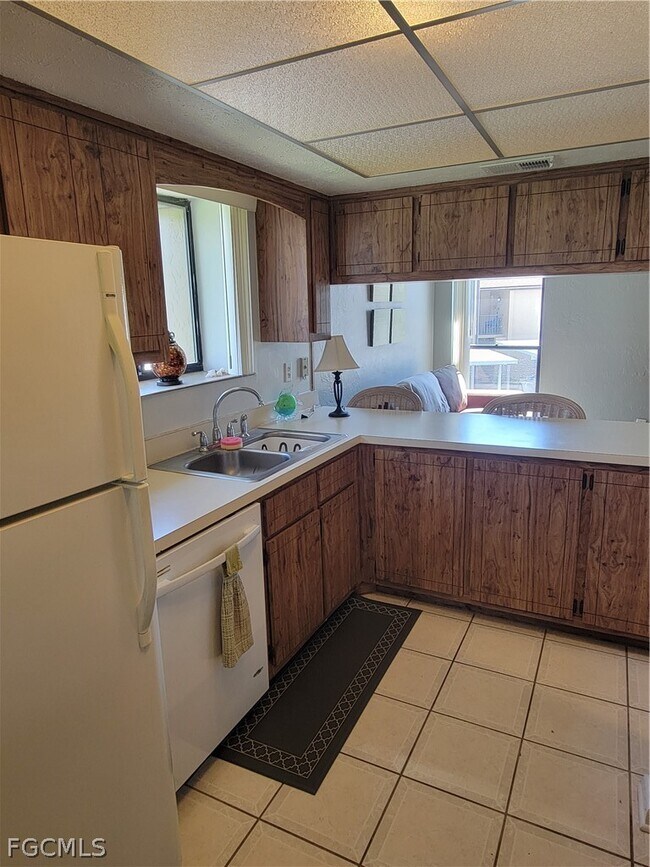 Foto del edificio - 15770 Windward Way Cir