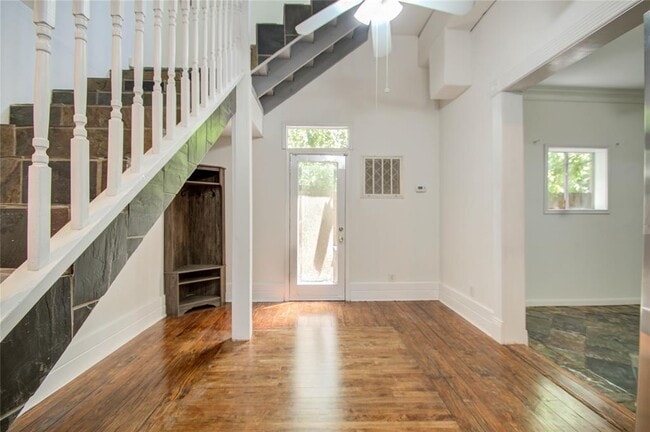Building Photo - 5311 Palmetto St