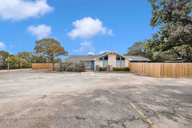 Building Photo - Unrestricted Charm on Whartons Dock Road: ...