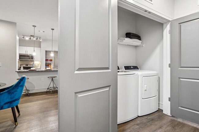 In-unit washer and dryer - Avalon Frisco North