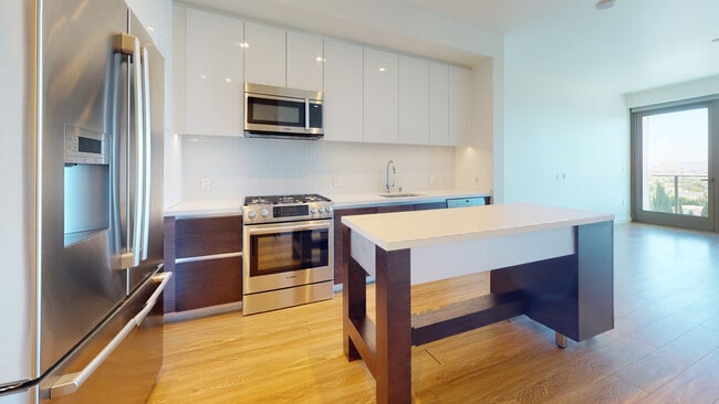 Interior Photo - Vision on Wilshire