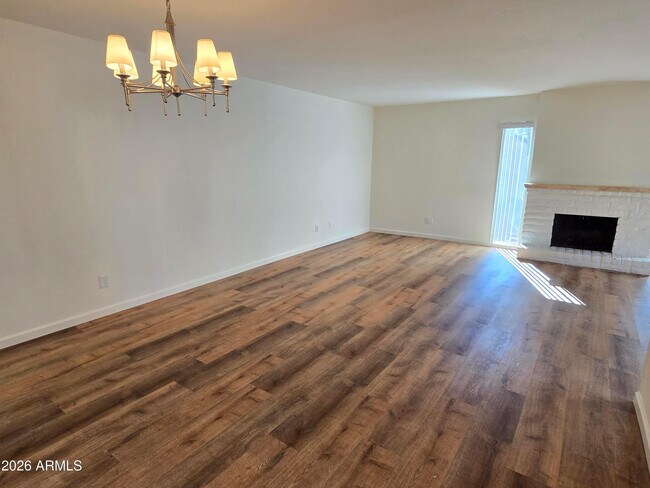 Foto del edificio - 7417 N Vía Camello Del Norte