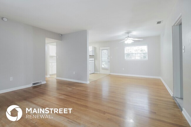 Foto del edificio - 4304 Kildaire Ave