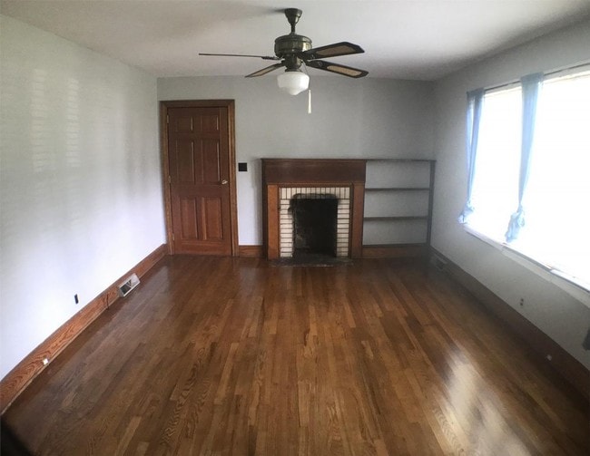 Building Photo - 725 South Line Street Extension