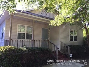 Building Photo - 302 Brickle Ave