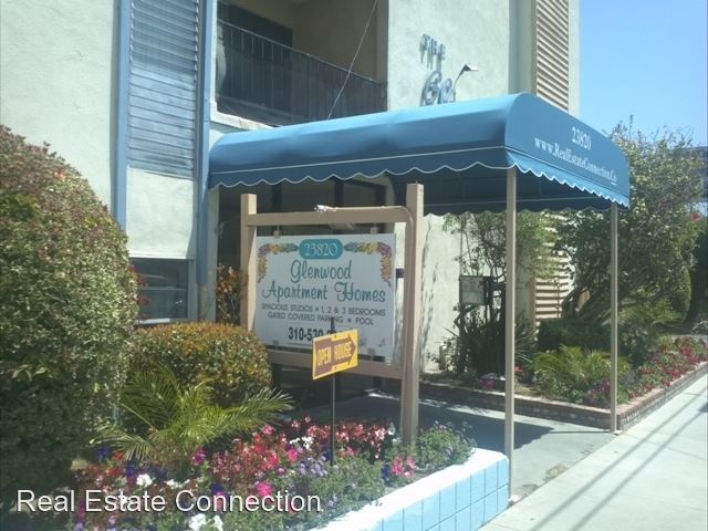 Foto del edificio - 23820 Arlington Ave