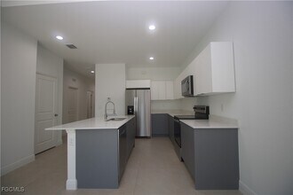 Building Photo - 1260 Milwaukee Blvd