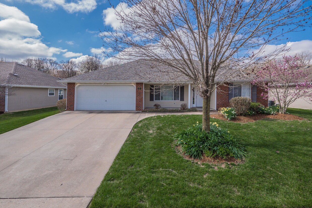 Primary Photo - 800 Norman Dr