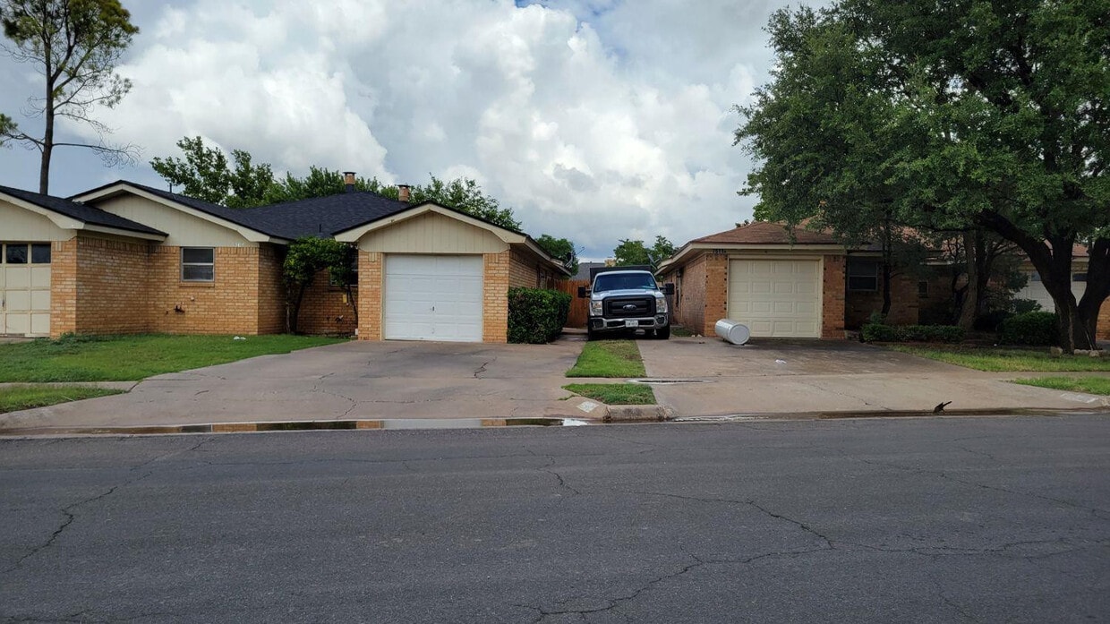 Foto principal - 7509 Avenue W