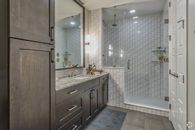 1BR, 1BA - 756 SF - Bathroom - The Austin at Trinity Green