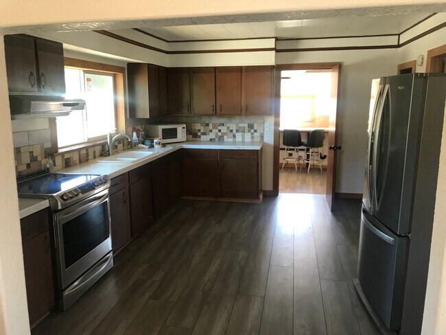 Foto del edificio - Charming 1BR House in Olympia with office