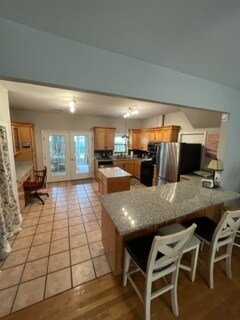 Building Photo - 543 Riverland Dr