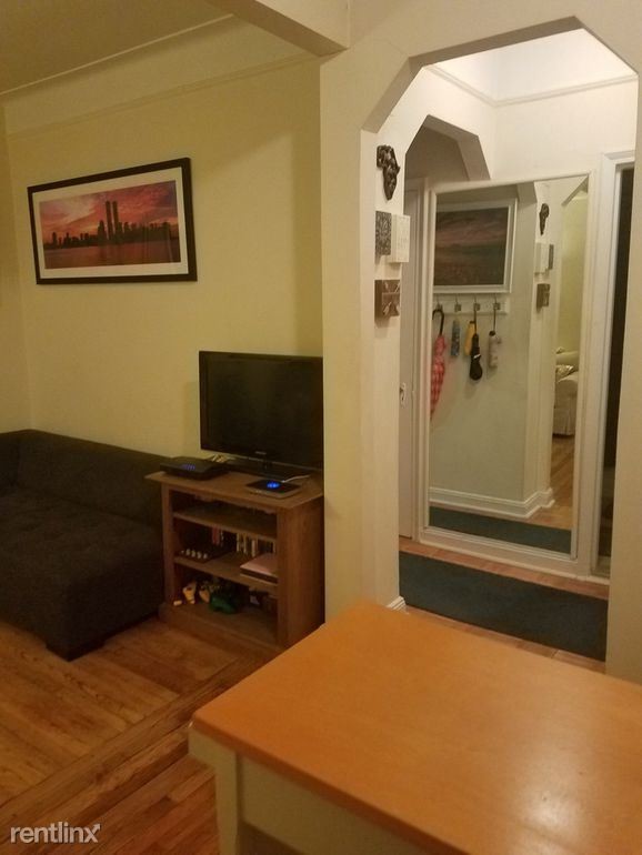 Foto del edificio - 2 br, 1 bath Apartment - 1267 1st Ave
